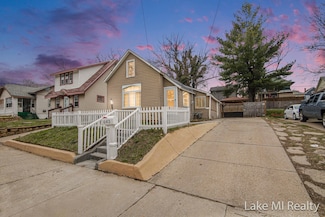 643 Delaware St SE, Grand Rapids, MI 49507