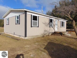 8829 E Pierce Rd, Ithaca, MI 48847
