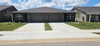 519 NW 68th Ave, Bentonville, AR 72712