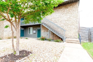 2506 Manor Cir Unit A25, Austin, TX 78723