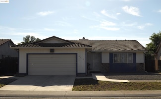 8219 New York Dr, Stockton, CA 95210