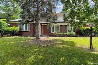 1281 Balmoral Dr, Detroit, MI 48203