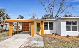 2515 Lourdes Dr W, Jacksonville, FL 32210