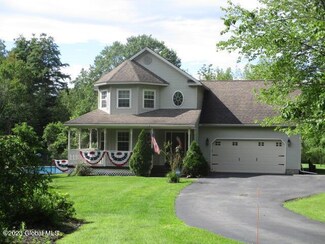 48 Sheraton Ln, Queensbury, NY 12804