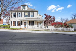 401 E 3rd St, Washington, MO 63090