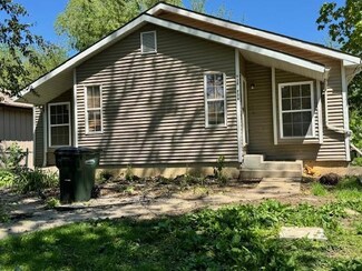 732 & 734 Kiowa St, Leavenworth, KS 66048