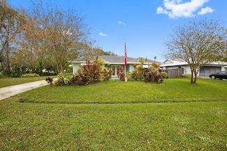 2449 SE Sidonia St, Port Saint Lucie, FL 34952