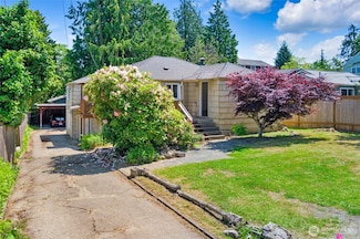 12546 17th Ave NE, Seattle, WA 98125