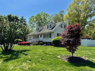 18 Homestead Ln, New City, NY 10956