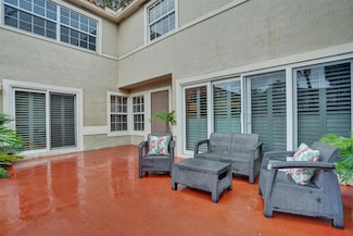 11070 Nautilus Dr, Hollywood, FL 33026