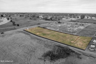 2776 U S 51, Senatobia, MS 38668