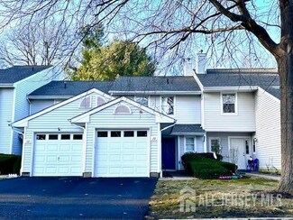 10 Tall Oaks Ct, Parlin, NJ 08859