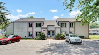 39 Candlewood Dr, South Windsor, CT 06074