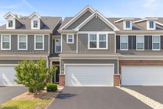 515 Watercress Dr, Aurora, IL 60504