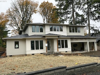 2560 Glen Eagles Place, Lake Oswego, OR 97034