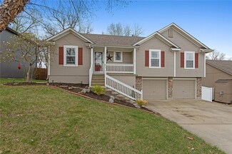1509 NW Nicholas Dr, Grain Valley, MO 64029