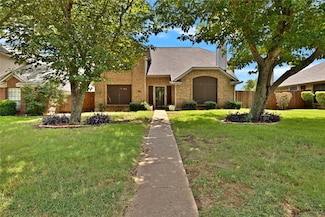 1414 Straus Rd, Cedar Hill, TX 75104