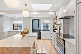 157 Bellaire St, Denver, CO 80220