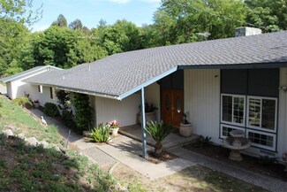 2555 S Buenos Aires Dr, Covina, CA 91724