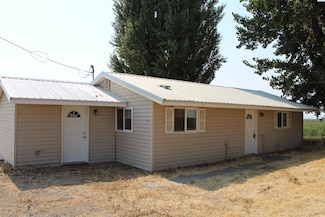 2551 W Fir Rd, Pasco, WA 99301