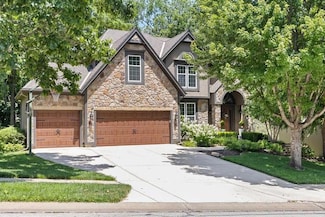 14718 W 70th St, Shawnee, KS 66216