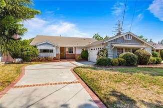 8956 Dempsey Ave, North Hills, CA 91343