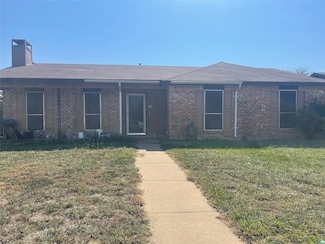 1326 Greenbriar Ln, Lancaster, TX 75146