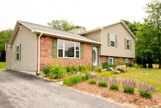 5 Josephine St, Lisbon, ME 04252