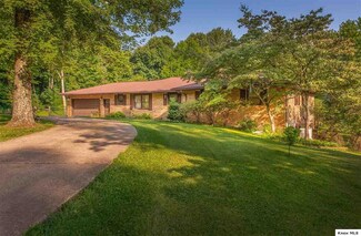 10065 Springwater Dr, Mount Vernon, OH 43050