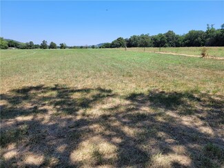 Tract B-2 North Rd, Summers, AR 72769