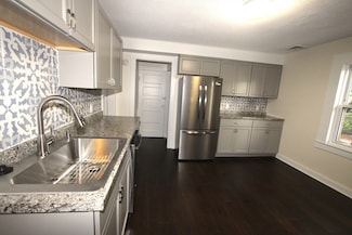 24 Pleasant St Unit 2, Cambridge, MA 02139