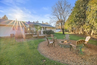 5751 Honeysuckle Ct, Wisconsin Rapids, WI 54494