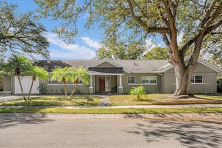 3245 Escondido Dr, Orlando, FL 32827