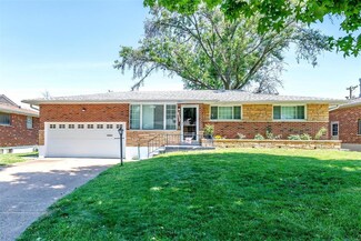 1030 Spring Valley Dr, Florissant, MO 63033