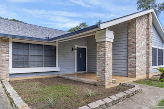 8551 Marathon Dr, Universal City, TX 78148