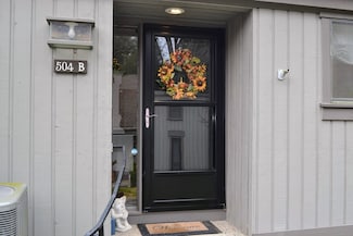 504 Heritage Village Unit B, Southbury, CT 06488