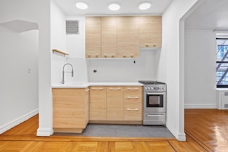 860 Grand Concourse Unit 5P, Bronx, NY 10451