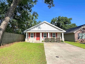 8821 Smiley Ct, Pensacola, FL 32514