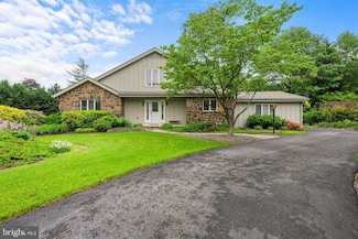 7 Briars Ln, Wilmington, DE 19807