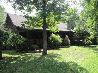 427 Little Wing Rd, Canadensis, PA 18325