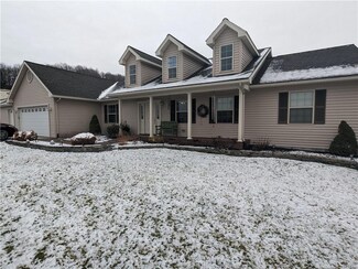 37 Rosewood Cir, Weedsport, NY 13166