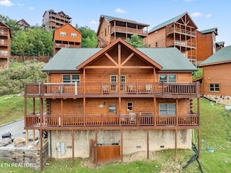 1237 Bird Nest Way, Pigeon Forge, TN 37862