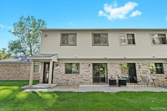 50014 S Jimmy Ct Unit 174, Chesterfield, MI 48047