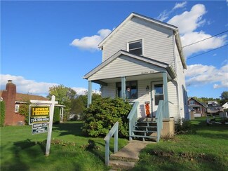 1440 4th St, Natrona Heights, PA 15065
