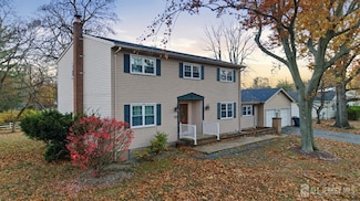 1040 Hillside Dr, North Brunswick, NJ 08902