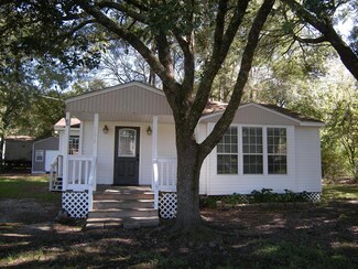 108 Mable St, Picayune, MS 39466