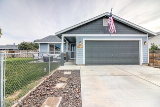 611 N Iler St, Moxee, WA 98936