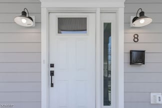 8 Yale St, Maplewood, NJ 07040