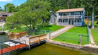 1511 Resorts Rd, Camdenton, MO 65020