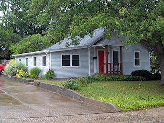 917 N Maple St, Bloomington, IN 47404